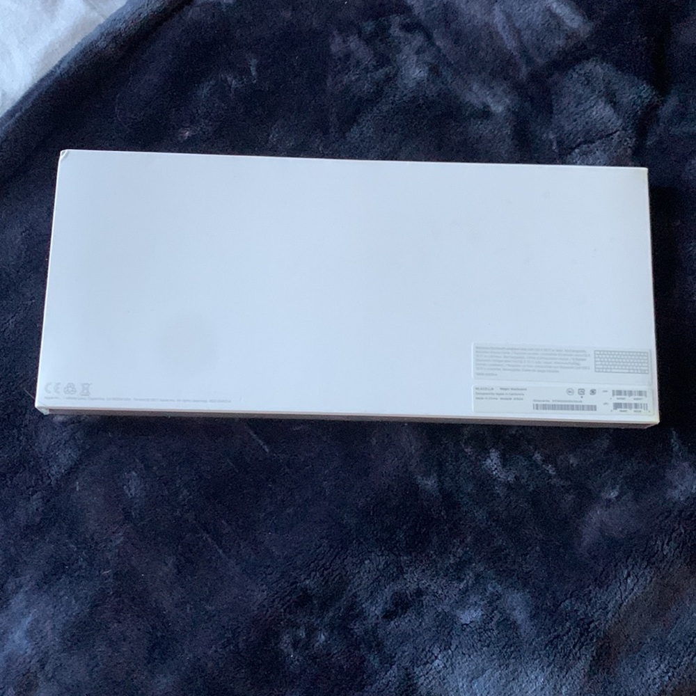 🔵 Magic Keyboard - Picture 2 of 3